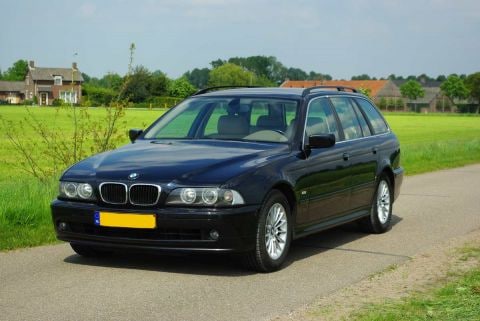 BMW 530d touring Executive (2001)
