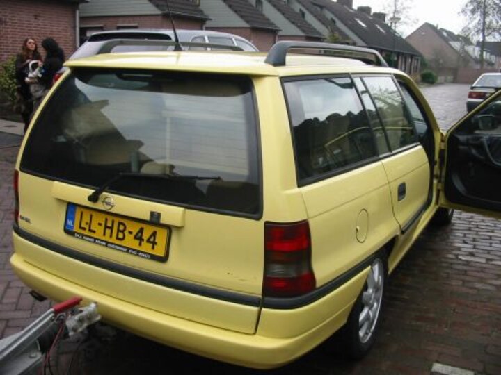 Opel Astra Stationwagon 1.8i-16V Sport