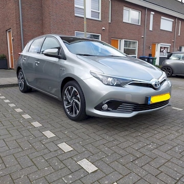 Toyota Auris 1.8 Hybrid Dynamic (2017)