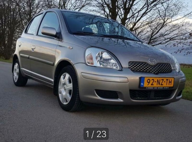 Toyota Yaris 1.3 16v VVT-i Linea Sol (2004)