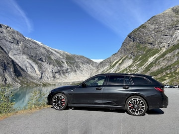 BMW 330e Touring M Sport Edition (2025)
