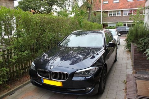 BMW 523i Touring Executive (2011)