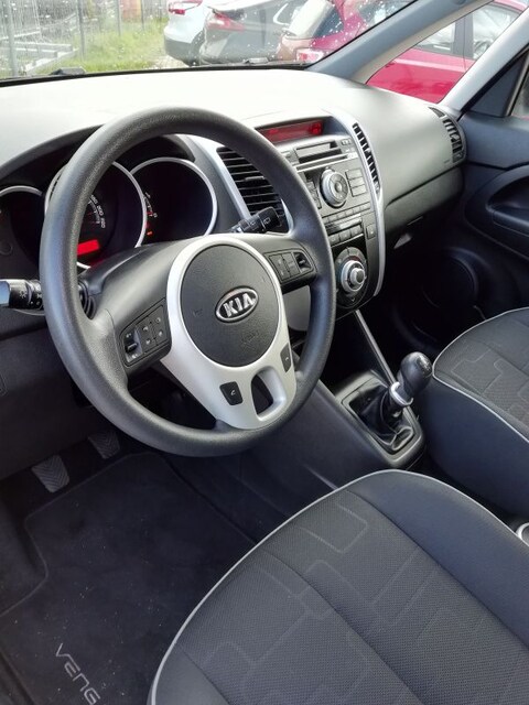 Kia Venga 1.6 CVVT X-tra (2010)