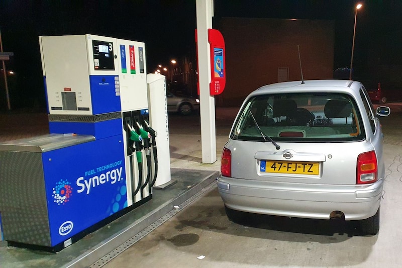 Dutch people refueled more and more petrol last year