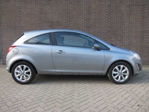 Opel Corsa 1.2 Anniversary Edition