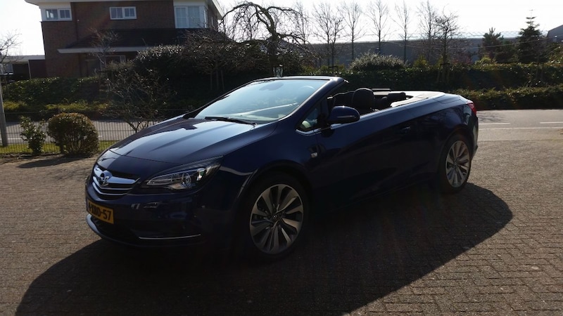 Opel Cascada 1.6 Turbo 170pk SS Cosmo (2014)