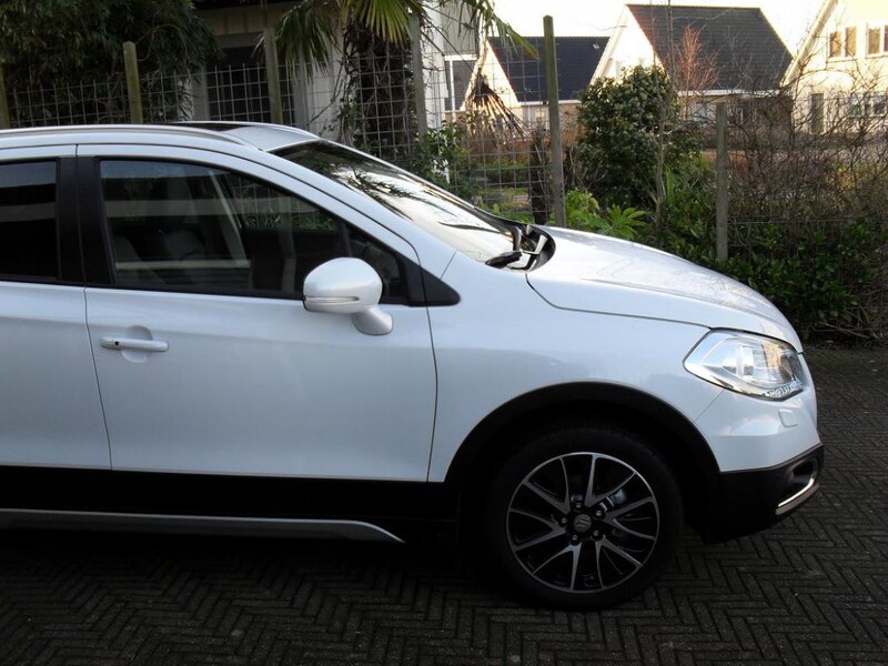 Suzuki S-Cross 1.6 High Executive (2014)