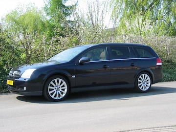 Opel Vectra Stationwagon 3.0-V6 CDTi Cosmo (2004)