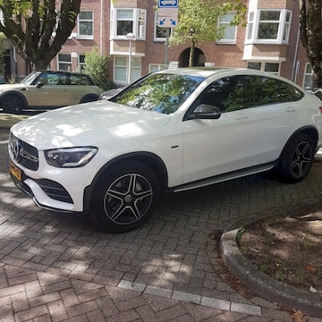 Mercedes-Benz GLC 300 e 4MATIC Coupé Business Solution AMG (2020)