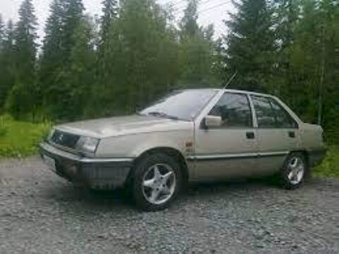 Mitsubishi Lancer 1.5 GLX (1987)