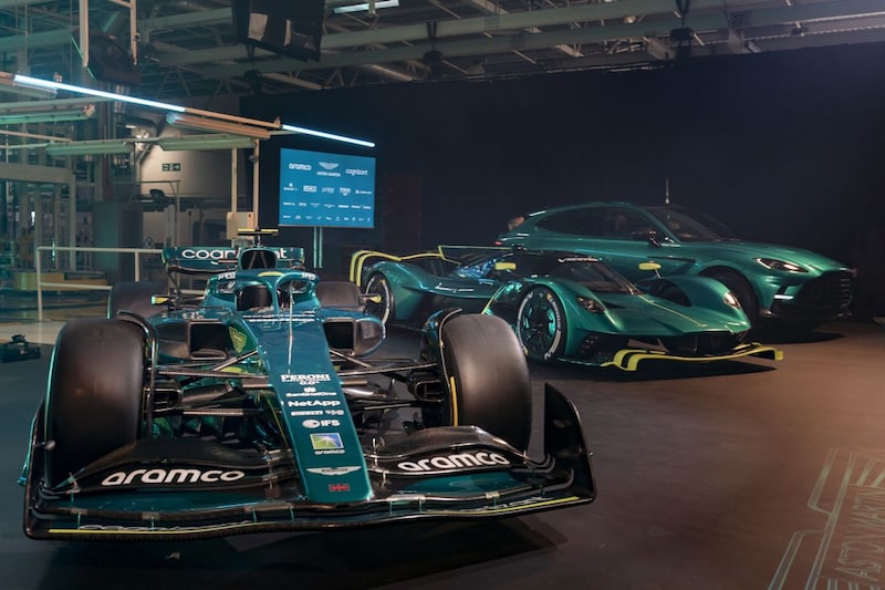 Aston Martin AMR22