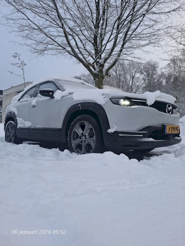 Mazda MX-30 EV 145 First Edition (2020)