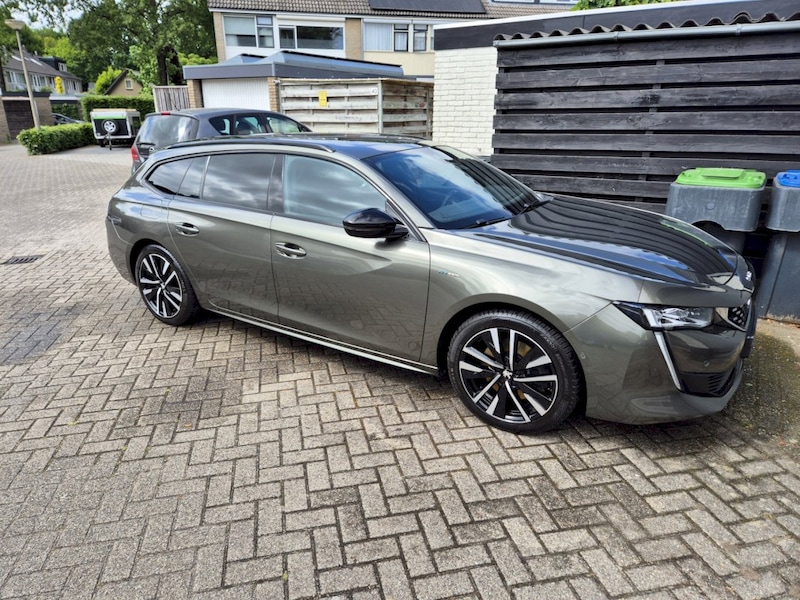 Peugeot 508 SW GT HYbrid 225 (2020)