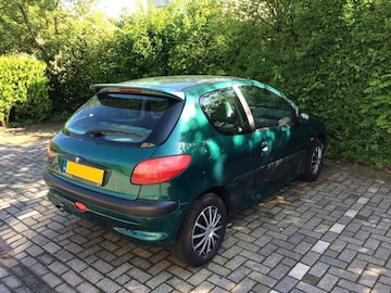 Peugeot 206 XR 1.4 (1998)