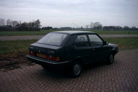 Volvo 340 1.4 (1989)