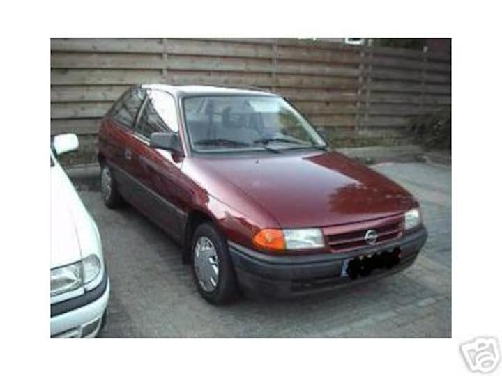 Opel Astra 1.4i Season