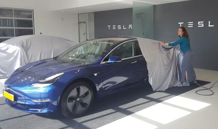 Tesla Model 3 Long Range AWD (2019)