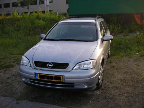 Opel Astra Stationwagon 1.8i-16V Pearl (2001)