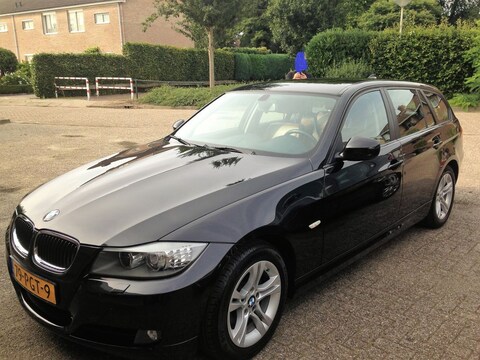 BMW 318i Touring Corporate Lease Business Line (2011)
