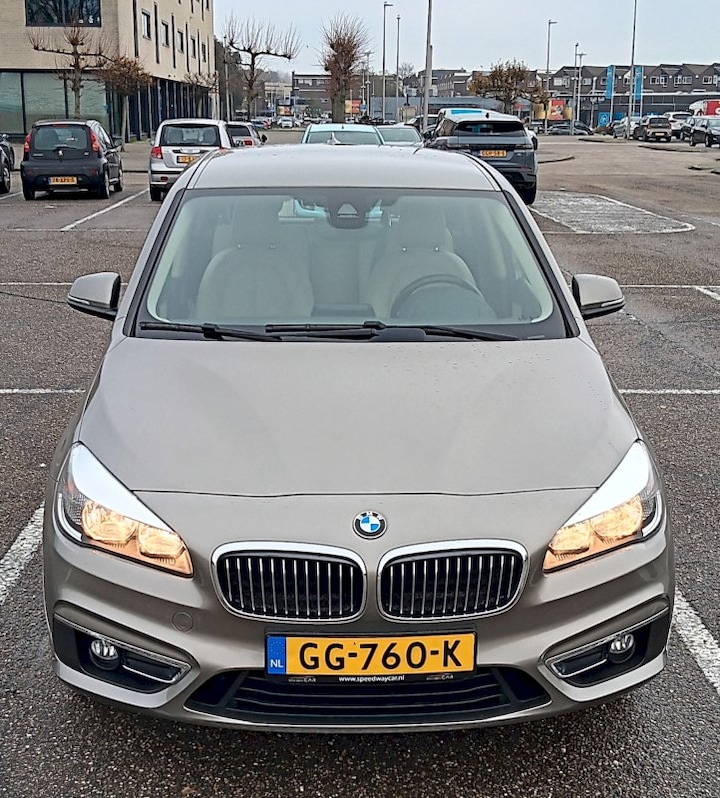 BMW 220i Active Tourer (2015)