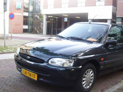 Ford Escort 1.6i CLX (1995)
