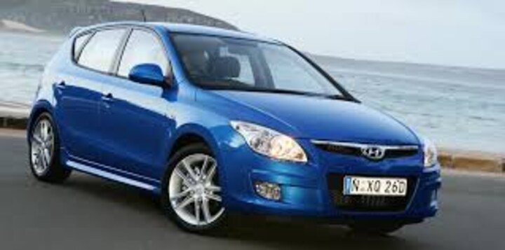 Hyundai i30 1.4i CVVT Blue ActiveVersion