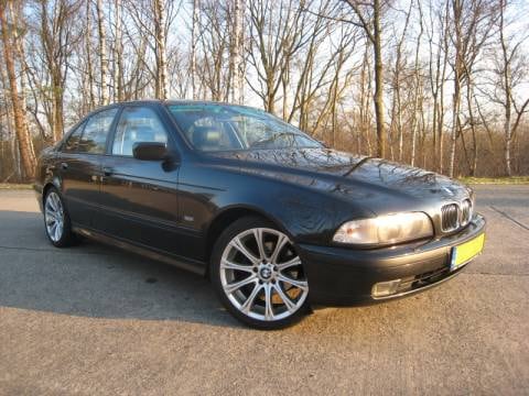 BMW 528i Executive (1998)