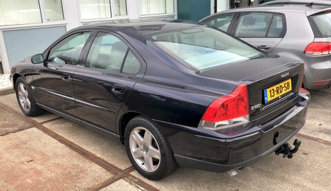 Volvo S60 2.4 140pk Edition