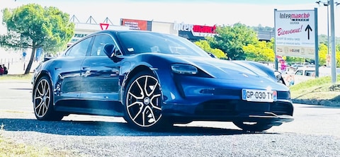 Porsche Taycan