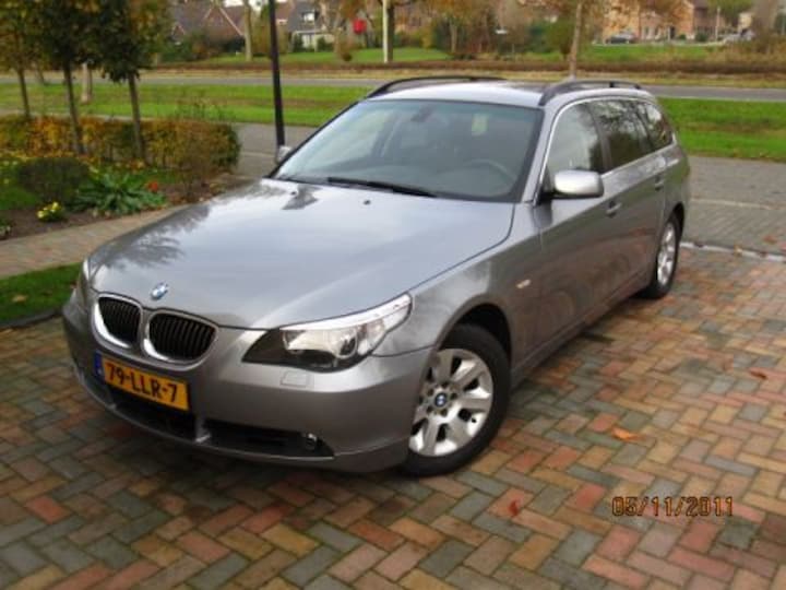 BMW 525d Touring (2005)