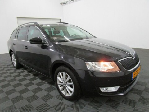Skoda Octavia Combi 1.4 TSI 140pk Greentech Elegance Bus.
