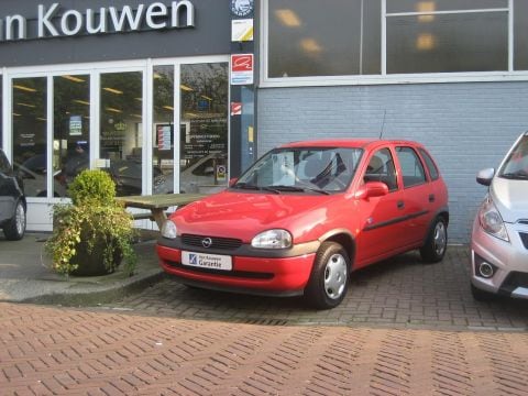 Opel Corsa 1.2i-16V Strada (1999)