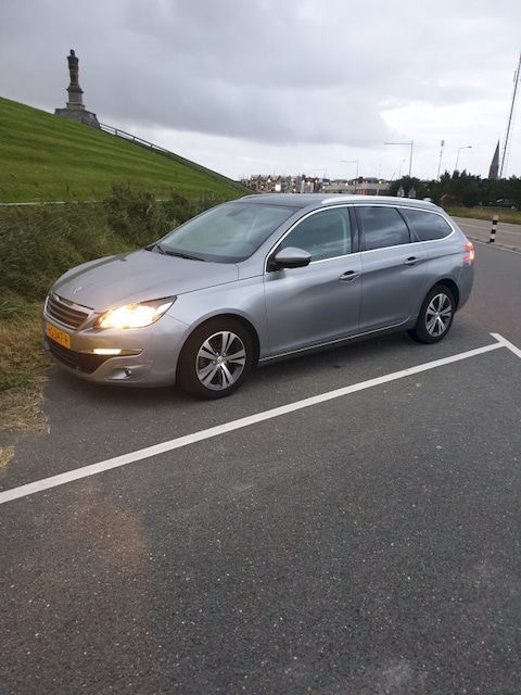 Peugeot 308 SW Blue Lease Executive Pack 1.6 BlueHDi (2015)