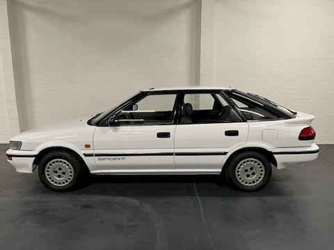 Toyota Corolla Liftback 1.6 XL