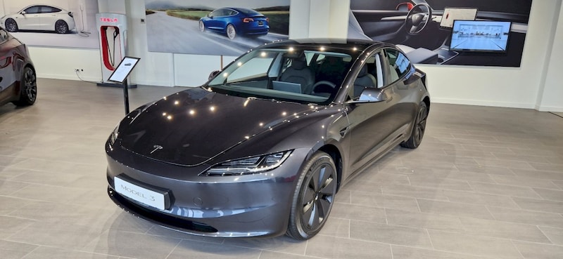 Tesla Model 3 Long Range AWD (2023)