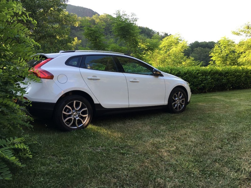 Volvo V40 Cross Country T3 Nordic+ (2017)