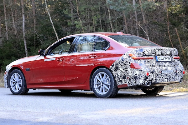 BMW 3-serie facelift spyshots