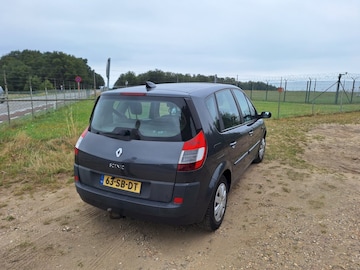 Renault Scénic 1.6 16V Expression Luxe (2005)