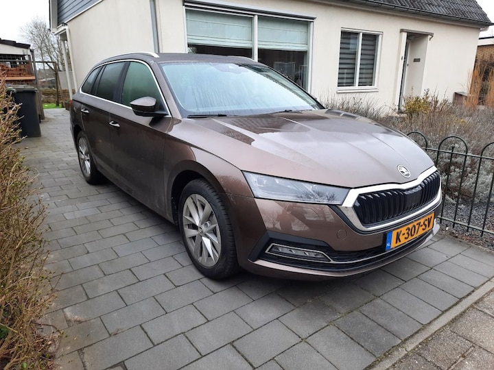 Skoda Octavia Combi 1.5 TSI First Edition (2020)