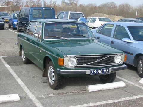 Volvo 140 (1973)
