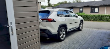 Toyota RAV4 2.5 Hybrid 2WD Executive (2019)
