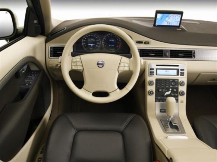 Volvo XC70 (2011)