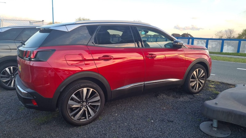 Peugeot 3008 Allure 1.2 PureTech 130 (2019)