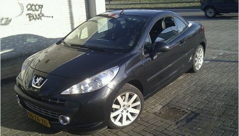 Peugeot 207 CC Sport 1.6-16V Turbo (2008)