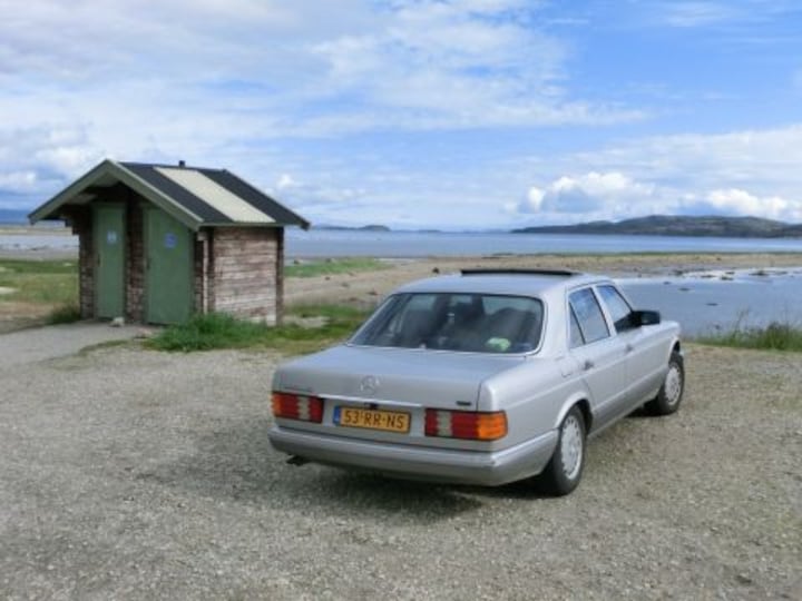 Mercedes-Benz 300 SE (1990)