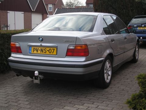 BMW 316iN (1997)
