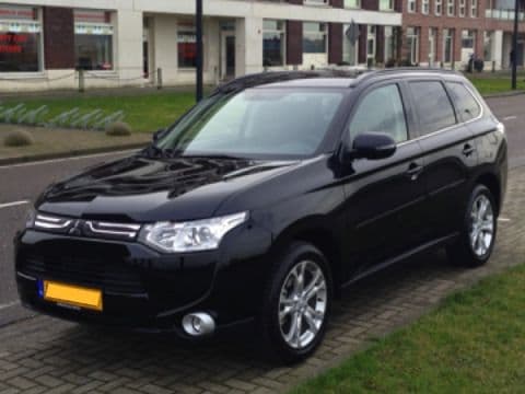 Mitsubishi Outlander 2.0 ClearTec Instyle 2WD