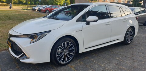 Toyota Corolla Touring Sports 1.8 Hybrid Executive