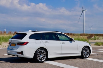 BMW 320e Touring Business Edition Plus (2021)