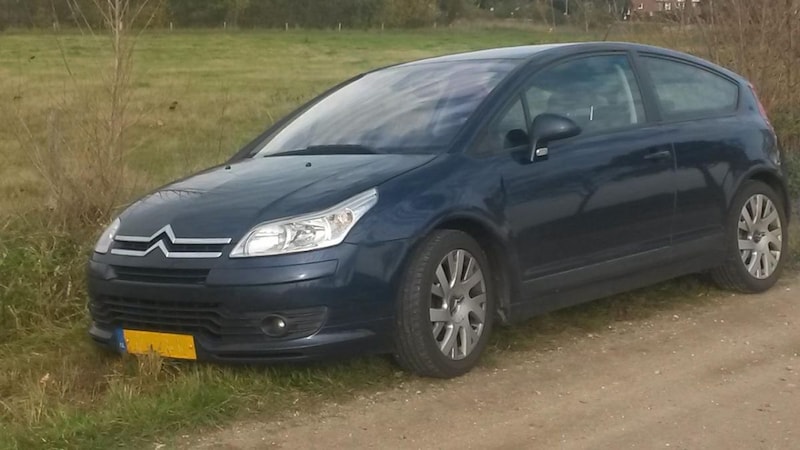 Citroën C4 Coupé 1.6 HDiF 16V 110 VTR (2006)